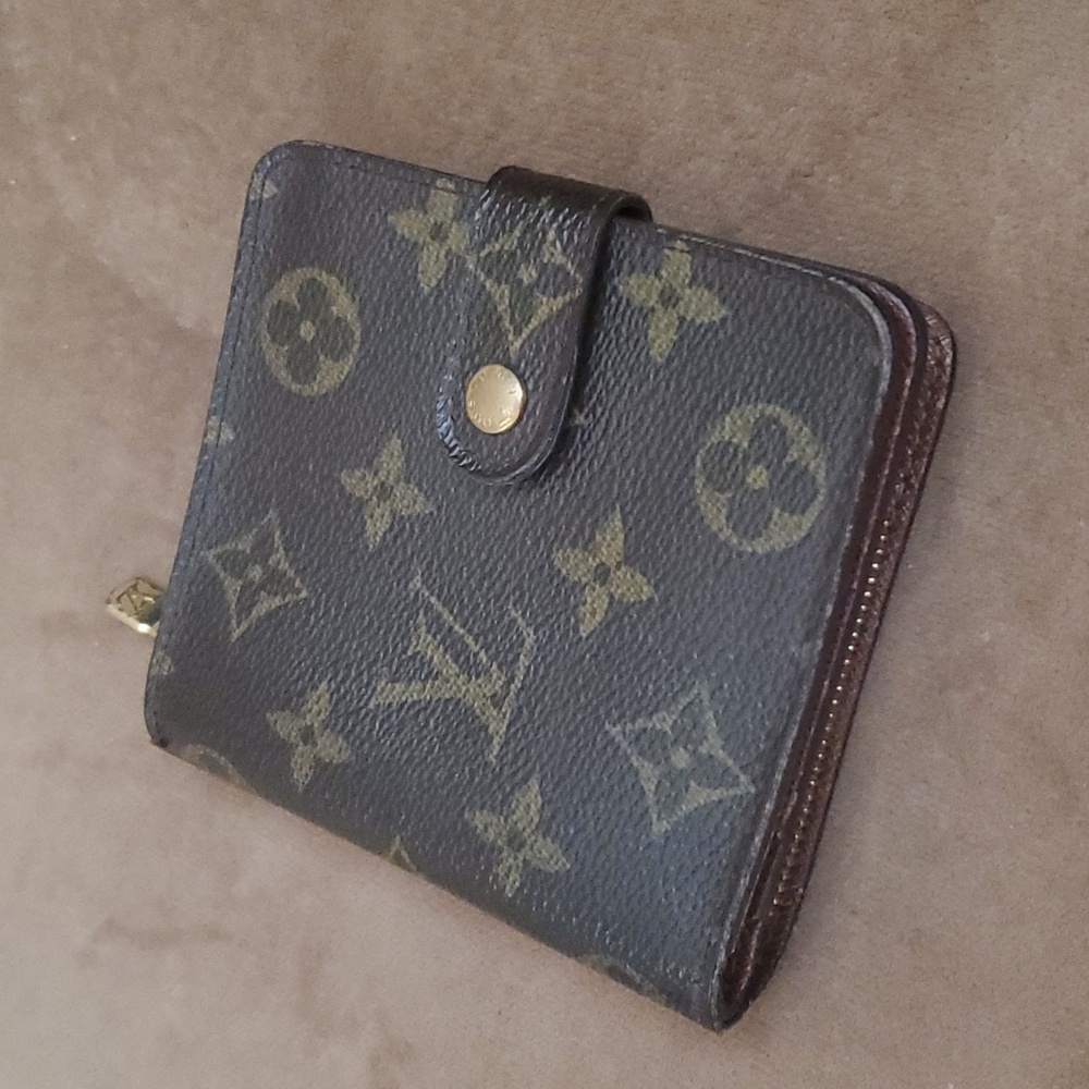 Louis Vuitton Monogram Brown Wallet